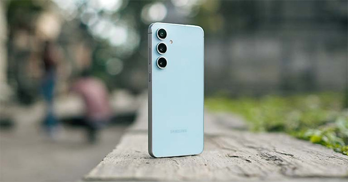 Thiết kế Samsung Galaxy S24 FE 256GB có một số thay đổi