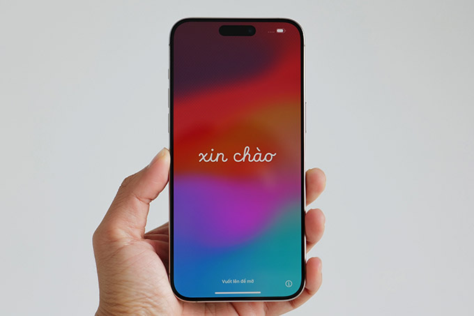 Màn hình Dynamic Island siêu rõ nét với khung viền cực mỏng