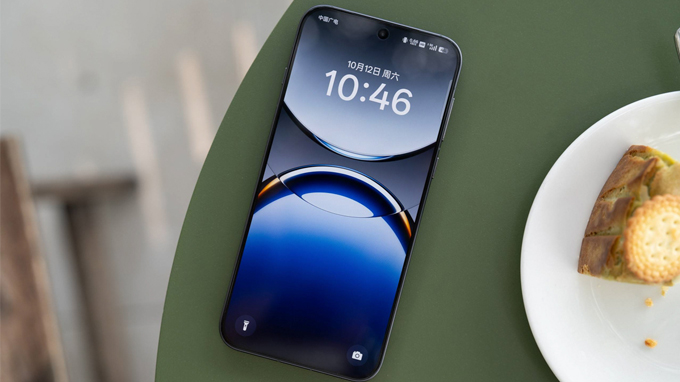 Hiệu năng mạnh mẽ với chip Dimensity 9400