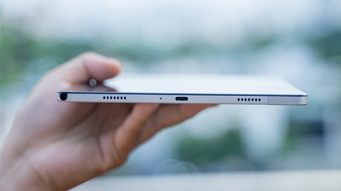 Galaxy Tab A9 Plus 5G hoạt động cả ngày dài