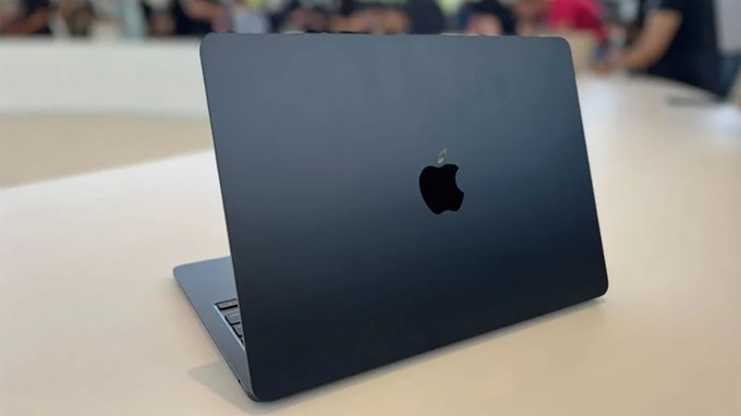 hieu-nang-macbook-air-m2-2022-13-6inch-8gb-256gb