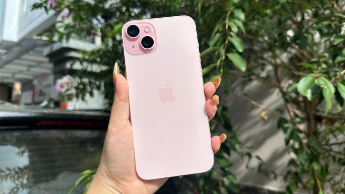 Thời lượng pin trên iPhone 15 Plus 256GB cũ vẫn được duy trì tốt