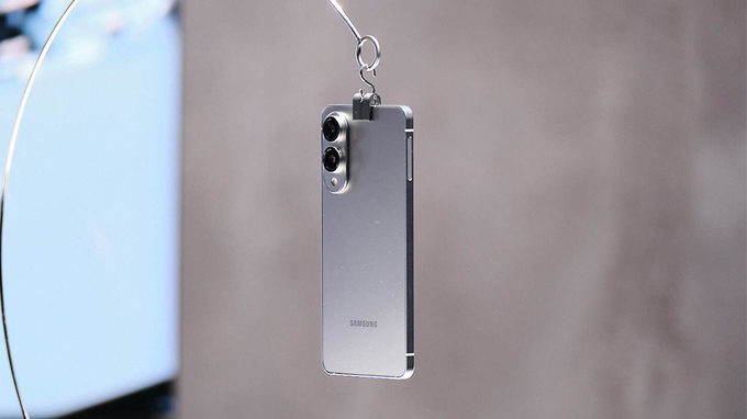 Samsung Galaxy S25 Edge 512GB có ngoại hình sang trọng