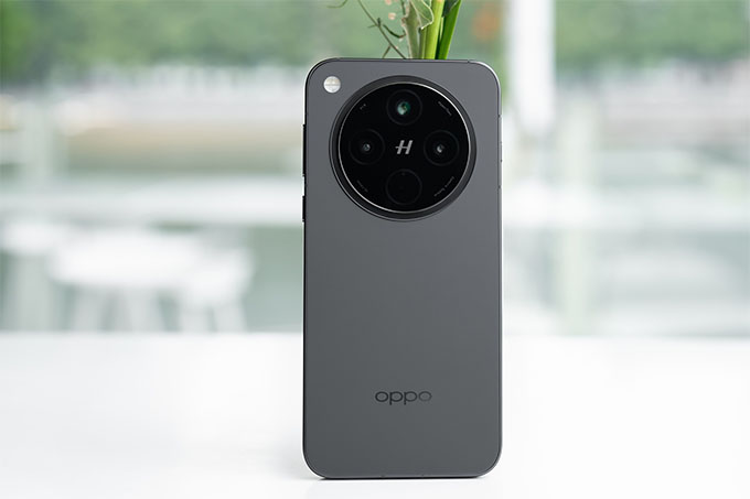 Oppo Find X8 cung cấp khá nhiều tùy chọn màu sắc độc đáo