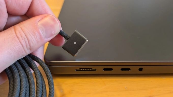 cổng kết nối của Macbook Pro M5 Pro 16 inch (18CPU-20GPU)