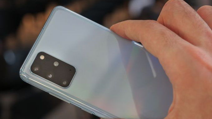 Galaxy S20 Plus 5G sử dụng một bộ Microsoft Office được tích hợp sâu vào hệ thống