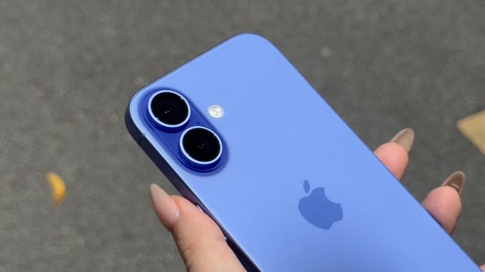 Cụm camera iPhone 16 Plus