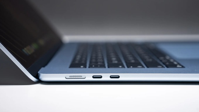 Thời lượng pin ấn tượng cho cả ngày dài