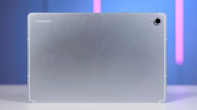 thiết kế của Samsung Galaxy Tab S10 FE Wifi