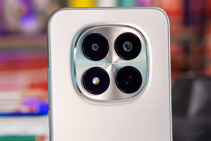 Điện thoại Redmi Note 15 Pro 5G được trang bị hệ thống camera kép