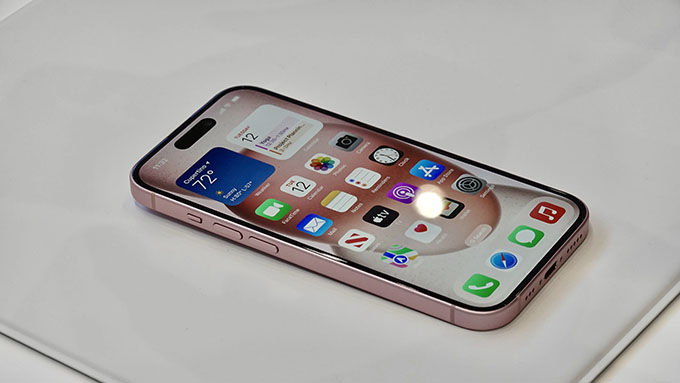 Cổng sạc USB-C có khả năng kết nối và tốc độ sạc nhanh hơn