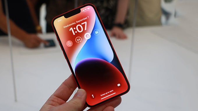 Màn hình tai thỏ trên iPhone 14 128GB có thể là một điểm trừ