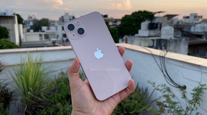 Hệ thống camera kép 12MP trên iPhone 14 512GB