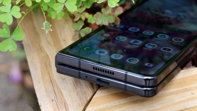 Thời lượng pin Samsung Galaxy Z Fold 6 1TB được cải tiến