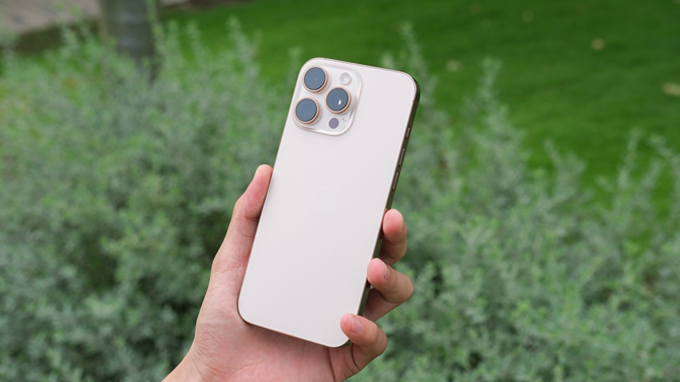 iPhone 16 Pro Max 256GB cũ 97% có ngoại hình đẹp