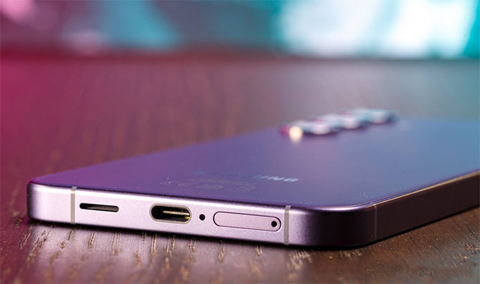 Dung lượng pin của Samsung Galaxy S24 Plus 512GB cũ là 4900mAh