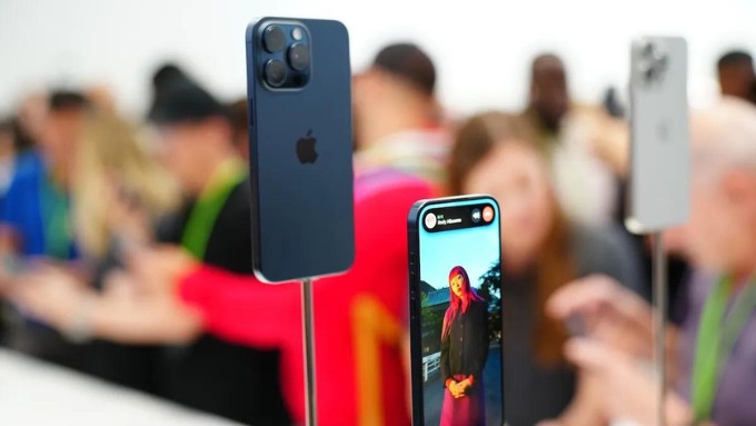 iPhone 15 Pro Max 1TB