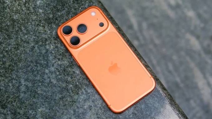 Ngoại quan iPhone 17 Pro 1TB cũ 97% vẫn giữ độ mới cao