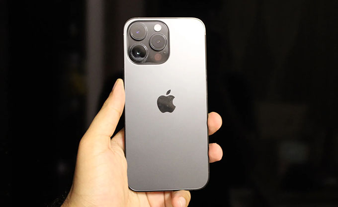 iPhone 15 Pro 1TB cũ 97% sở hữu thiết kế bền bỉ như mới