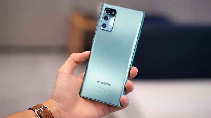 Hiệu năng hàng đầu tương tự bản Ultra