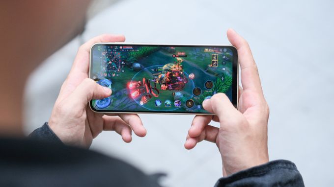 Hiệu năng ổn định với chip Exynos 1330, bộ nhớ RAM lớn