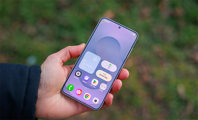 Màn hình Galaxy S25 256GB bản Mỹ cũ nổi bật với tấm nền Dynamic LTPO AMOLED 2X 6.2 inch rực rỡ