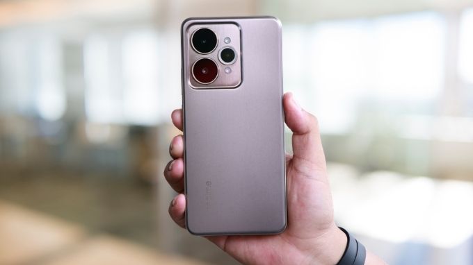 thiết kế của Realme 15 5G