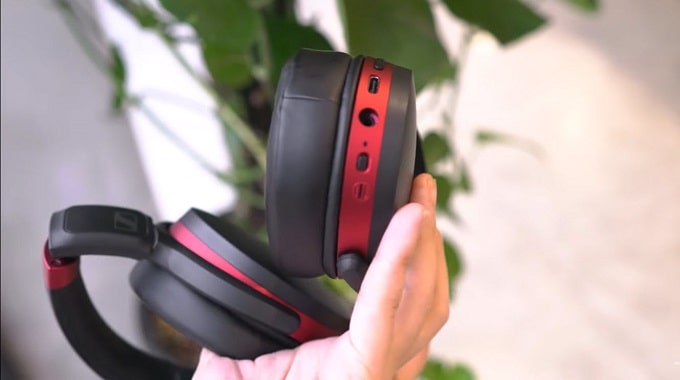 Có thể dễ dàng gấp gọn giúp việc mang theo bên mình dễ dàng hơn