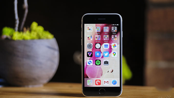 Màn hình iPhone SE 2020 128GB cũ mượt mà