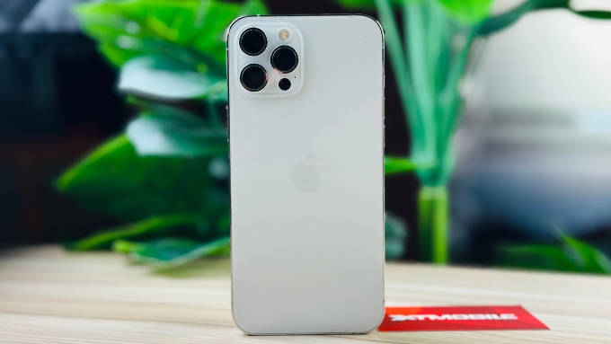 iPhone 12 Pro Max 512GB cũ 97% là sản phẩm đã qua sử dụng vẫn giữ được hiệu năng ổn định và ngoại hình còn đẹp