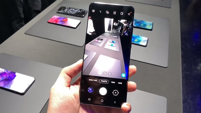 Galaxy S20 Plus 5G 256GB được trang bị cụm camera với thông số ấn tượng